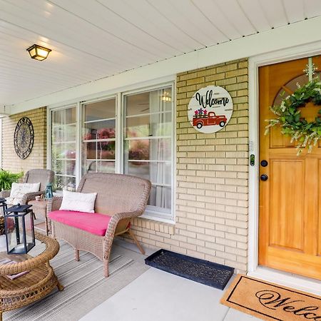 Updated Marshall Home With Fire Pit And Game Room! Exteriör bild