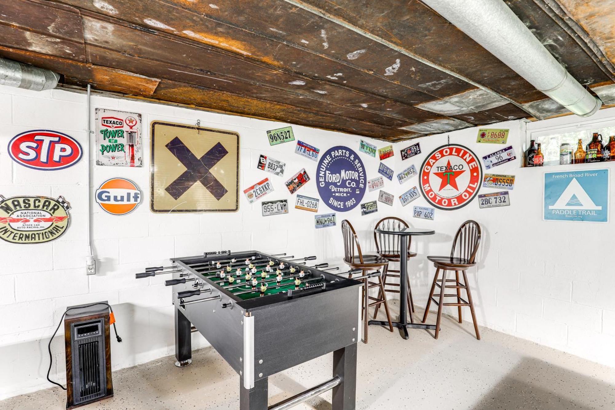 Updated Marshall Home With Fire Pit And Game Room! Exteriör bild