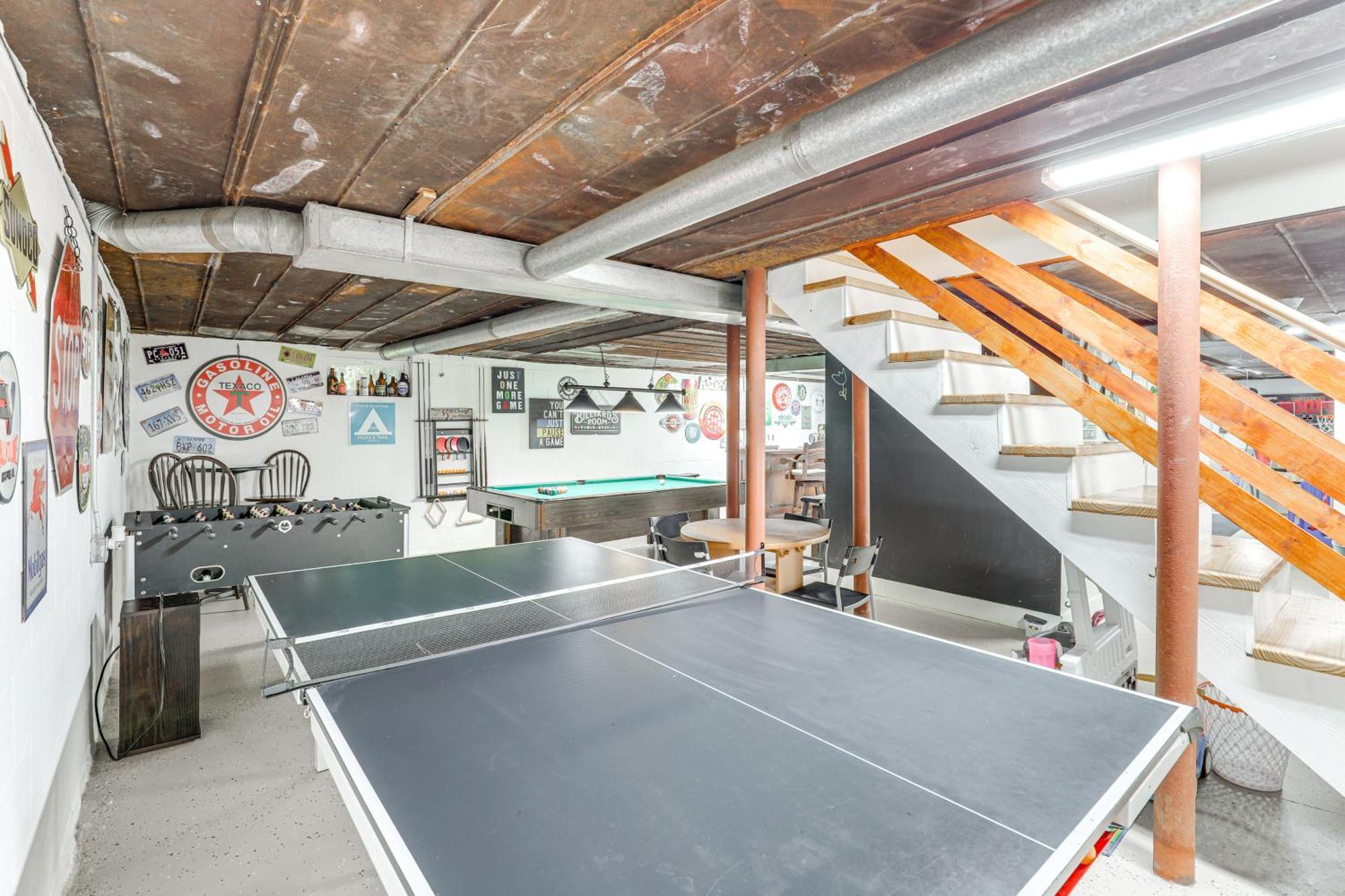 Updated Marshall Home With Fire Pit And Game Room! Exteriör bild